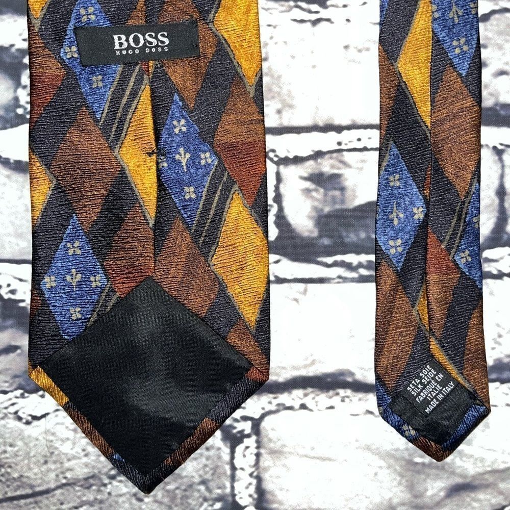 Hugo Boss Tie - Picture 3 of 7